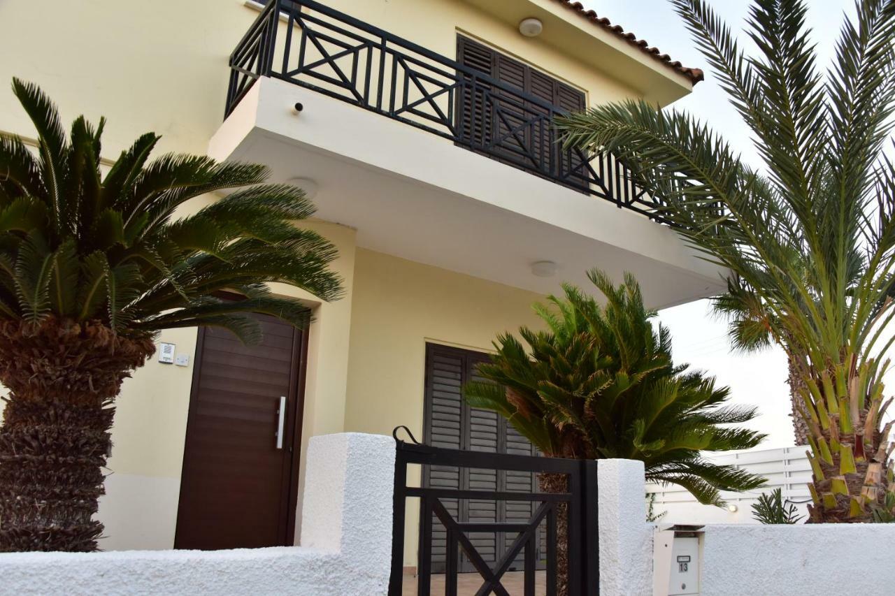 Villa Limni Pool House Oroklini Exterior foto