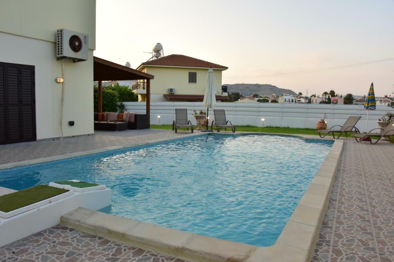 Villa Limni Pool House Oroklini Exterior foto